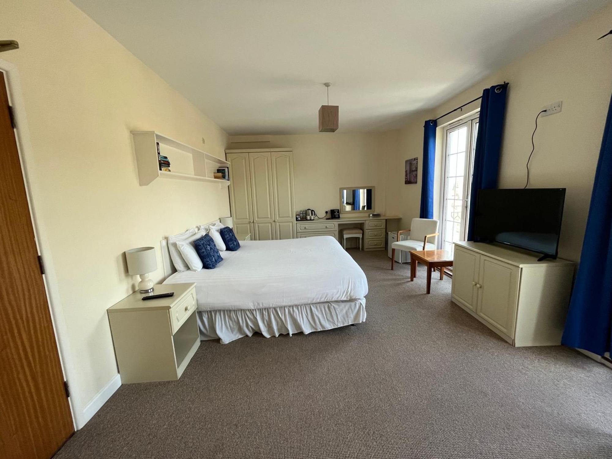 The Prince Of Wales Hotel St Ouen's Eksteriør billede
