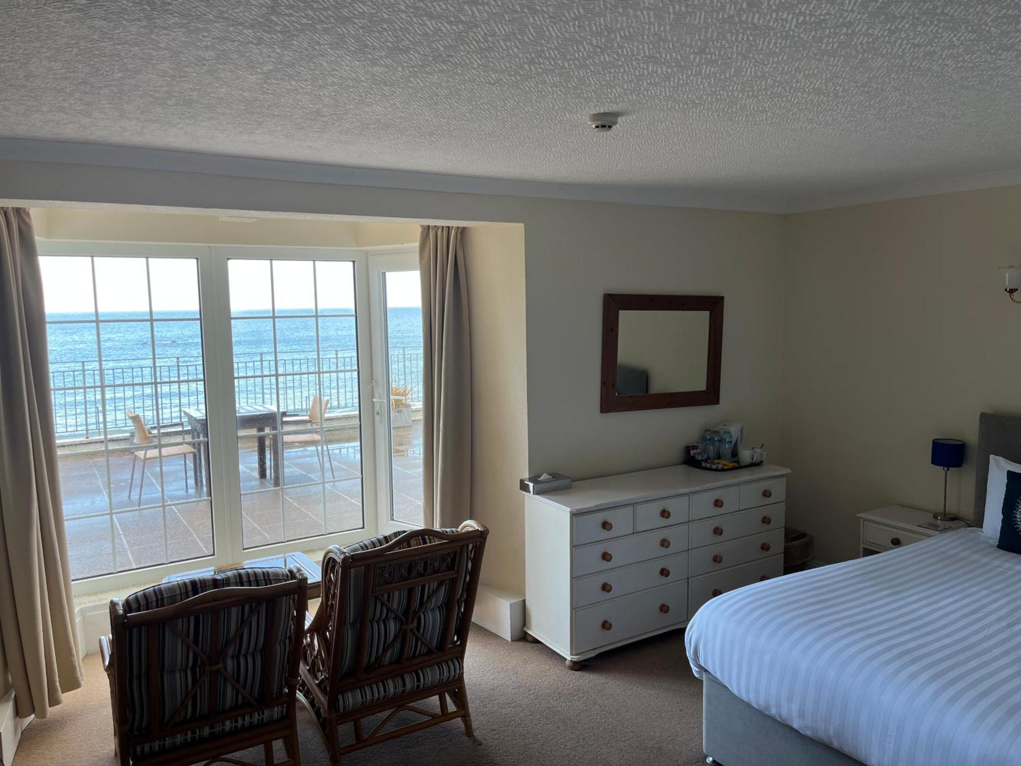 The Prince Of Wales Hotel St Ouen's Eksteriør billede